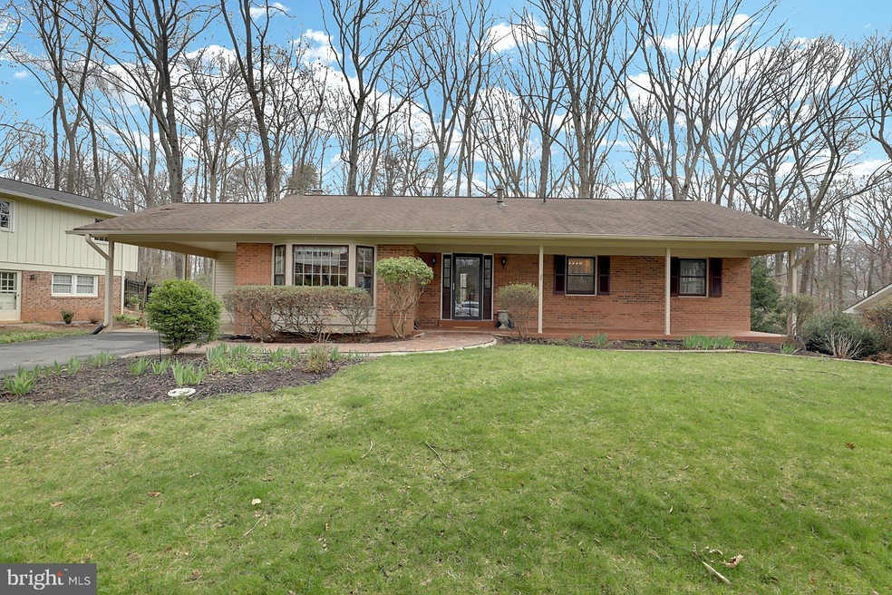 2407 Bugle Ln, Reston, VA 20191 - photo 1