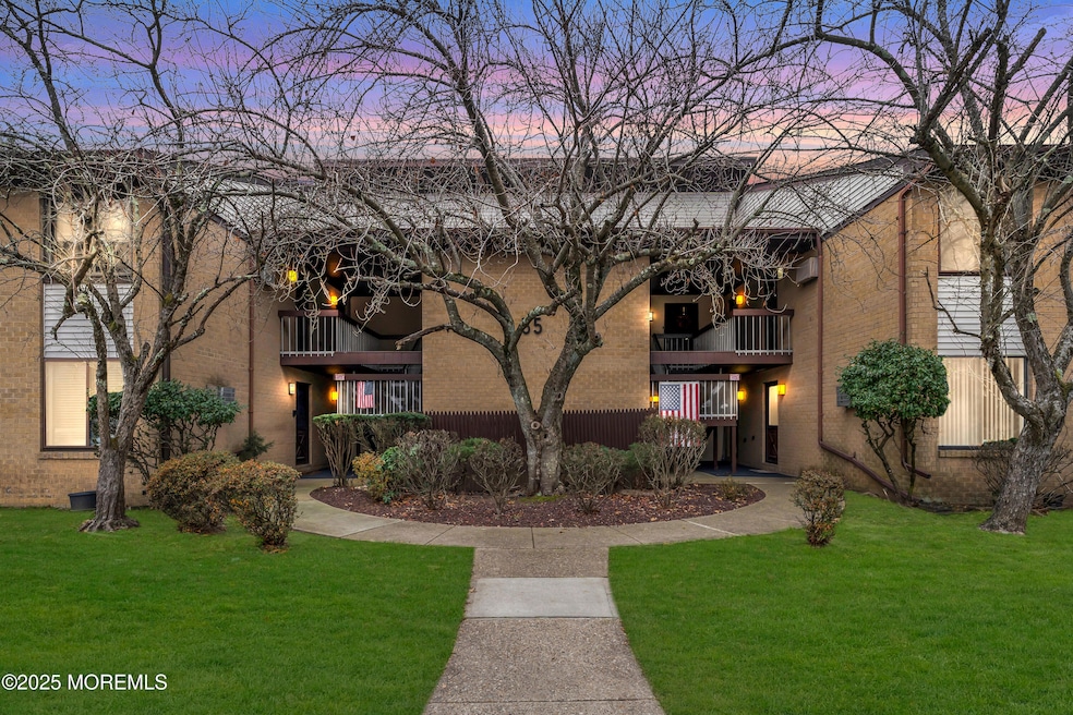 55 Amberly Dr unit G, Manalapan, NJ 07726 - photo 1