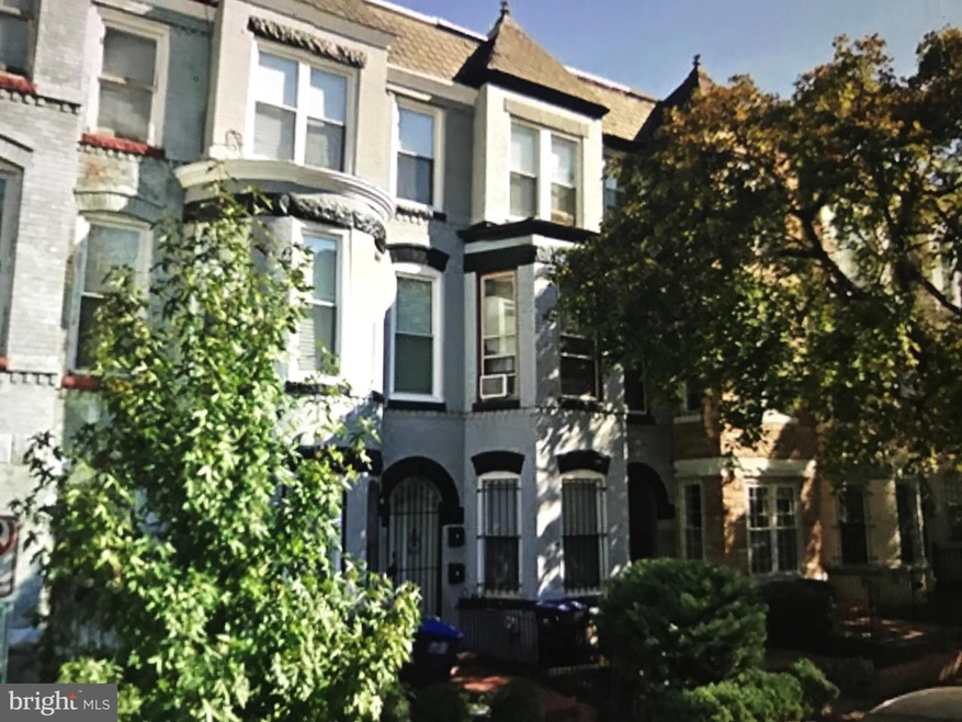 835 4th St NE, Washington, DC 20002 - photo 1
