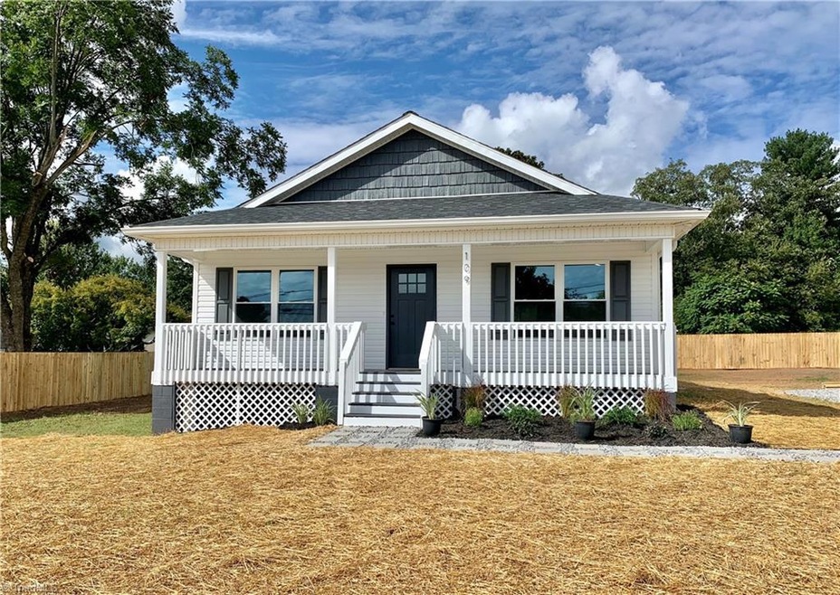 109 Highland Pt Ave