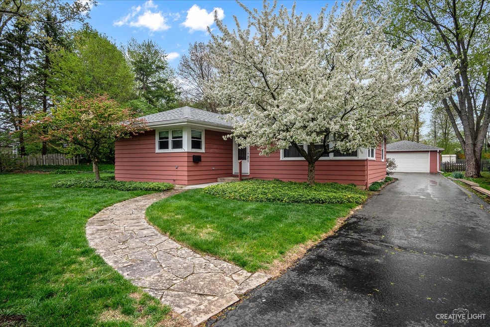 1318 Nelson Cir, Wheaton, IL 60189 - photo 1