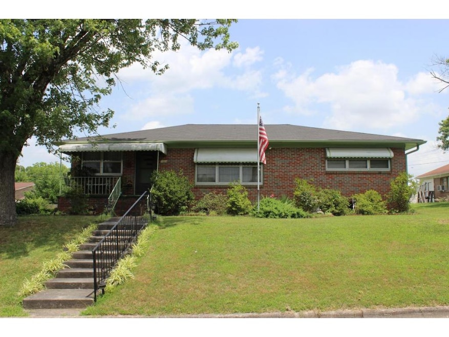 1008 Nunnelly Ave SW, Cullman, AL 35055 - photo 1