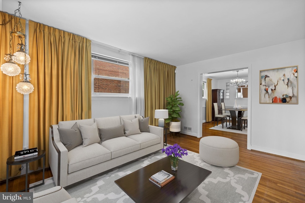 108 54th St SE, Washington, DC 20019 - photo 1