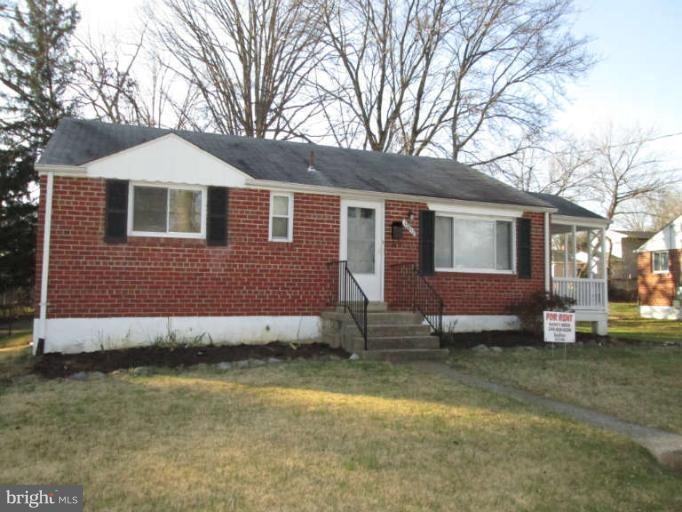 12812 Evanston St, Rockville, MD 20853 - photo 1