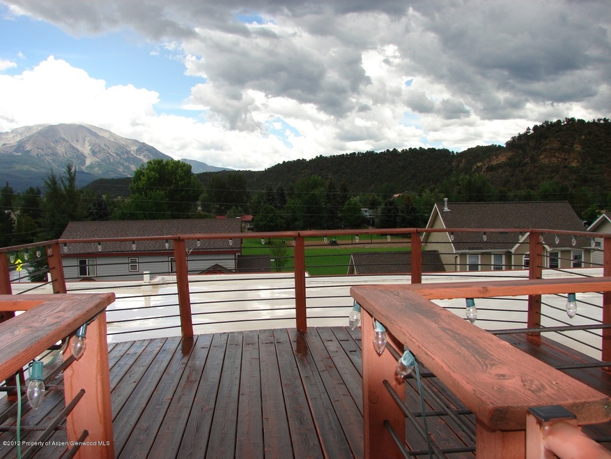 Rooftop deck (2)
