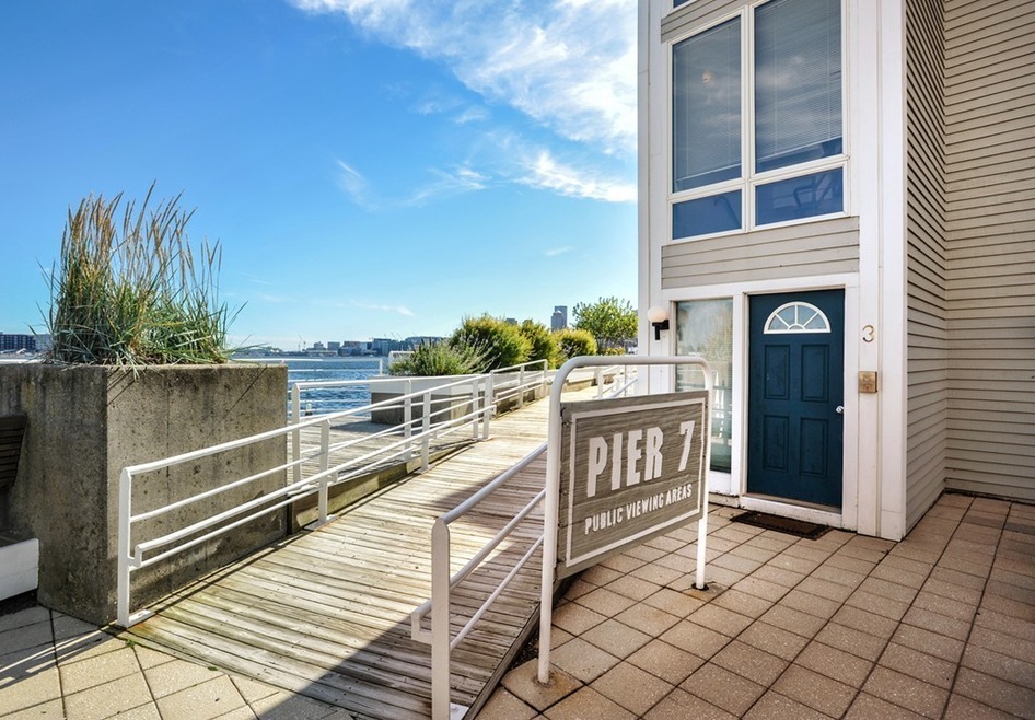 3 Constellation Wharf unit 3, Boston, MA 02129 - photo 1