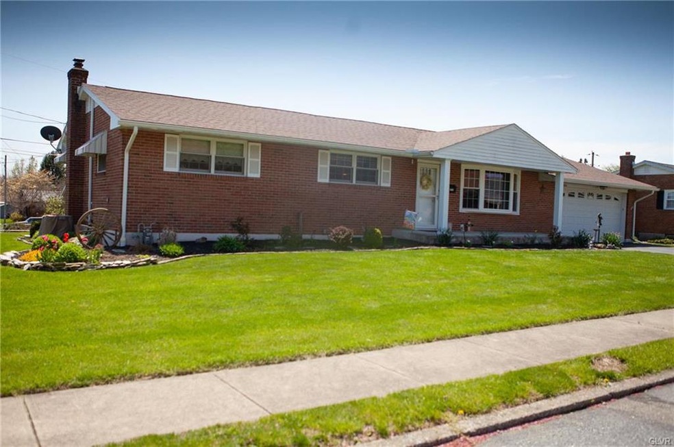 3033 Coplay Ln, Whitehall, PA 18052 - photo 1