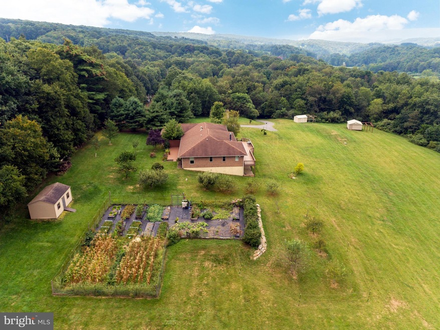 42 Beech Hollow Rd, New Ringgold, PA 17960 - photo 1