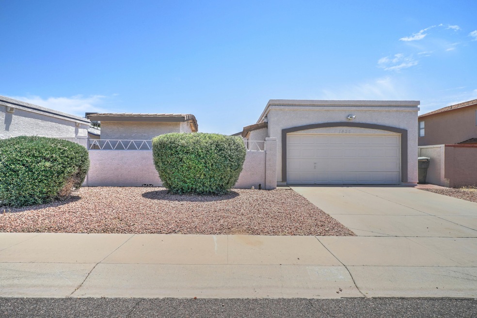 1435 E Kristal Way-1