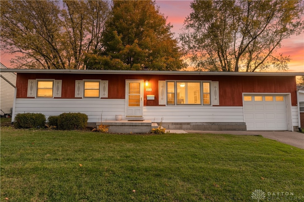 845 Fielding Rd, Sidney, OH 45365 - photo 1