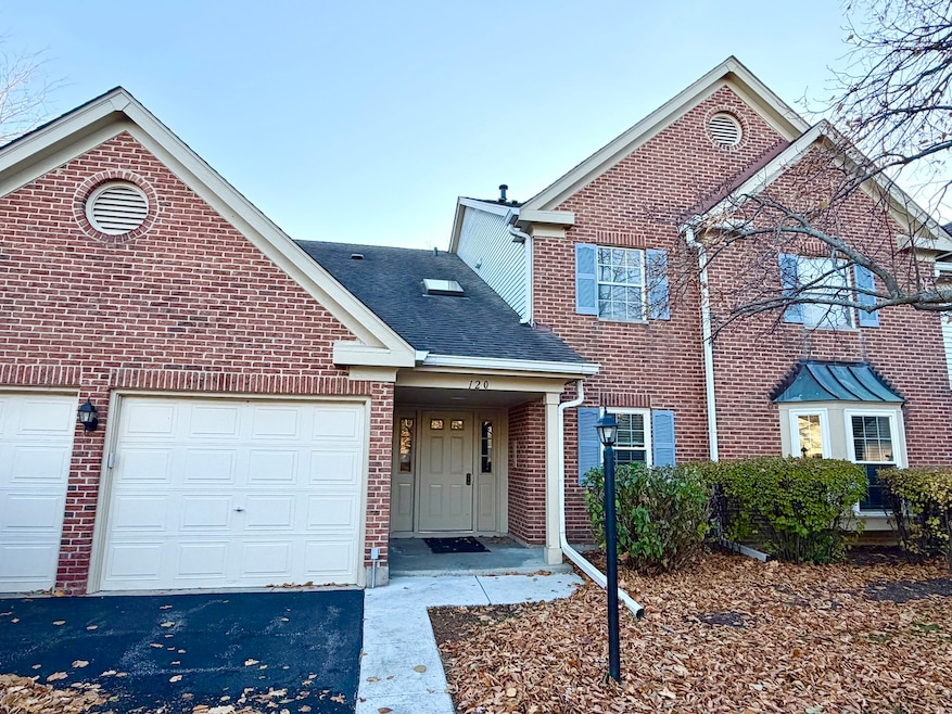 120 Stirling Ln unit Z1, Schaumburg, IL 60194 - photo 1