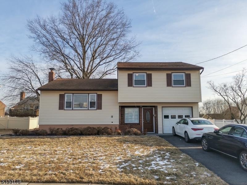 114 Abbe Ln, Clifton, NJ 07013 - photo 1