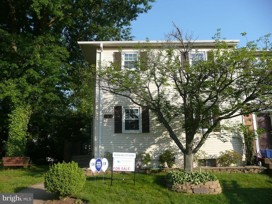 3086 Winter Pine Ct, Fairfax, VA 22031 - photo 1