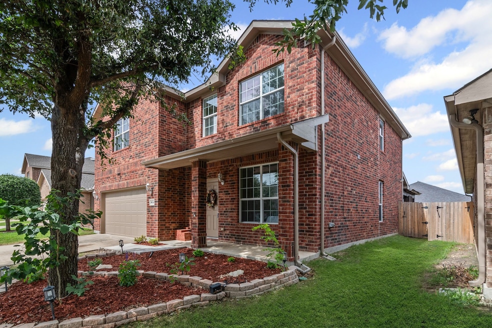 9016 Stone Mill Ln, Fort Worth, TX 76179 - photo 1