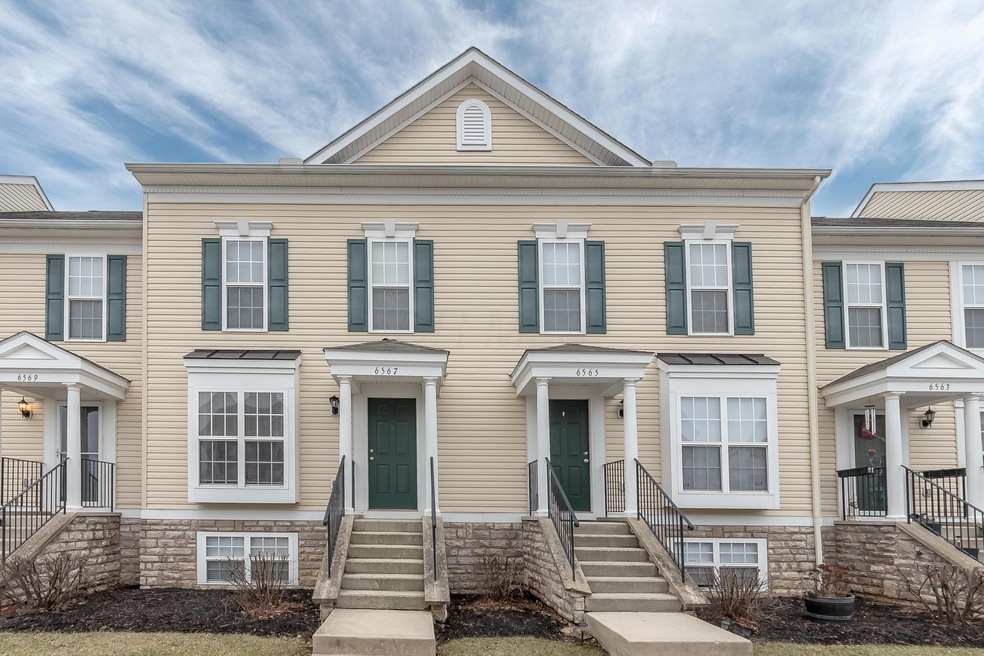 6561 Crab Apple Dr, Canal Winchester, OH 43110 - photo 1