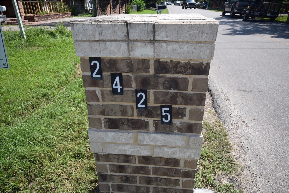 2425 Mierianne St, Houston, TX 77093 - photo 1