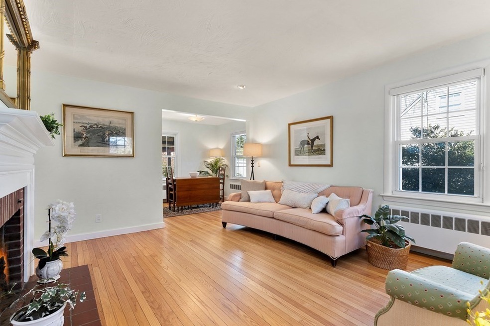 10 Everett Paine Blvd, Marblehead, MA 01945 - photo 1