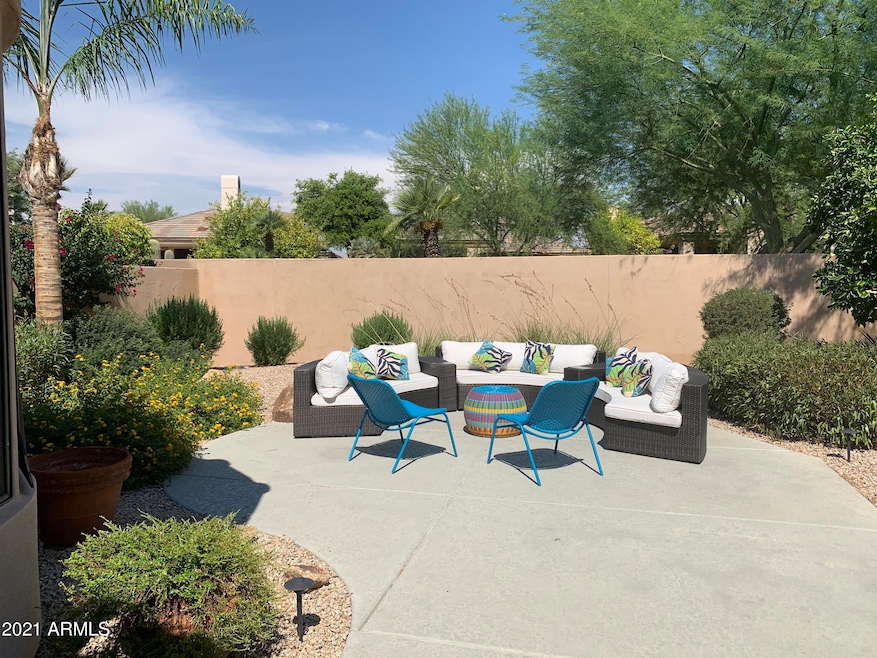 PRIVATE OUTDOOR YARD