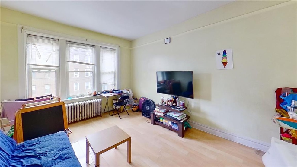 118 Corbin Ave unit 204, Jersey City, NJ 07306 - photo 1