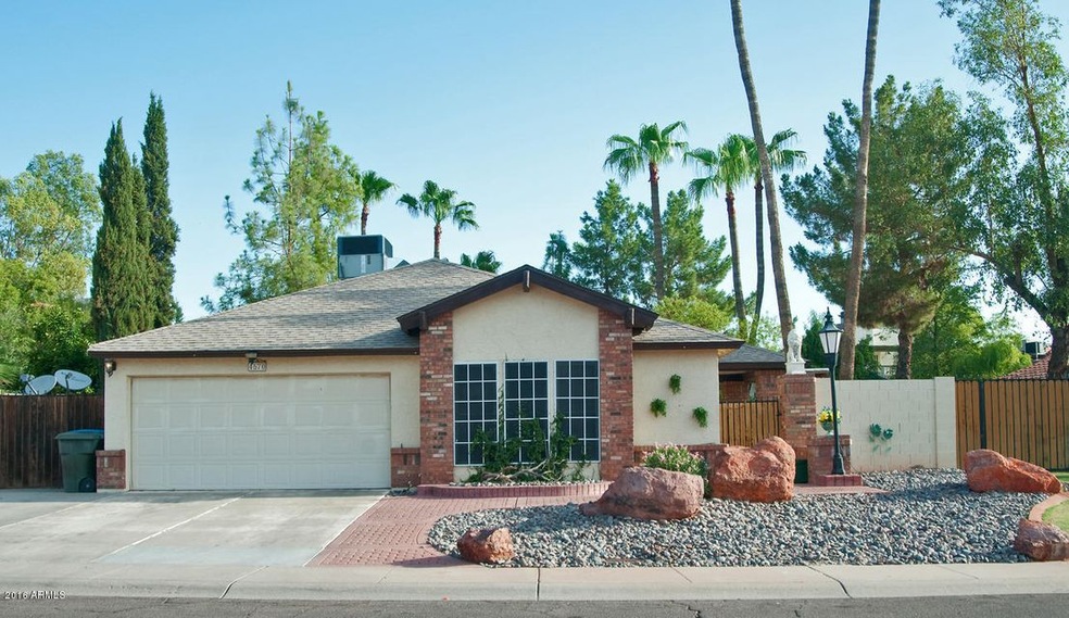 4570 E McNeil 02