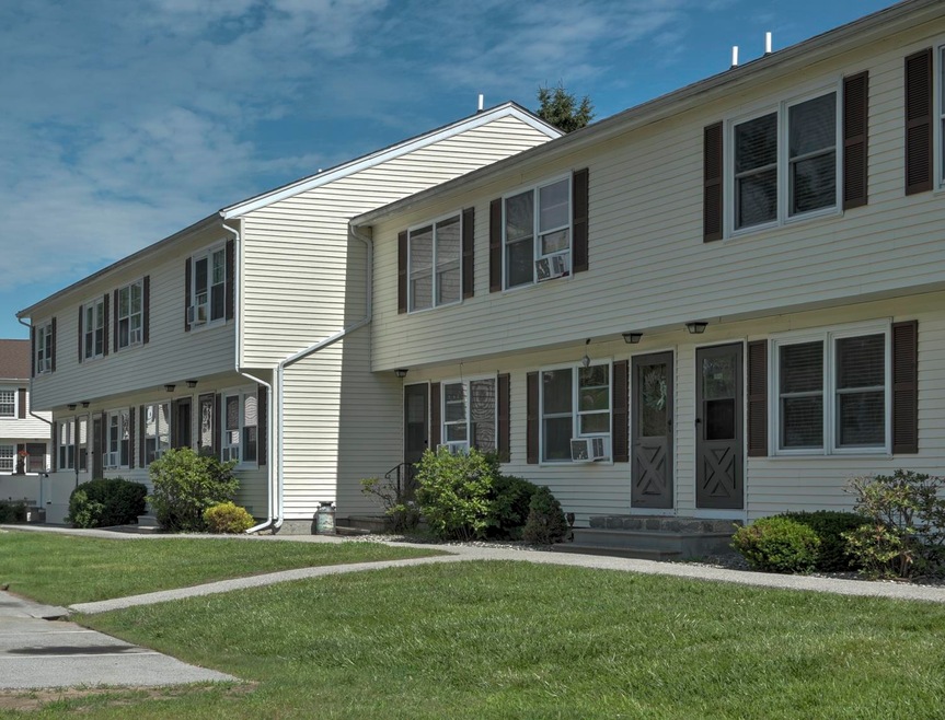 794 Court St unit G, Keene, NH 03431 - photo 1