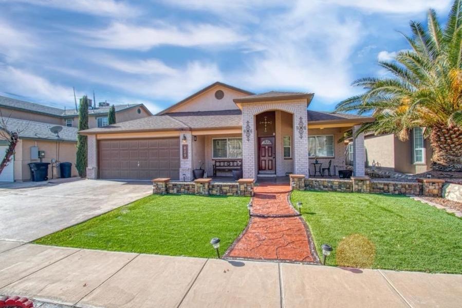 629 Paseo Mision St, El Paso, TX 79928 - photo 1