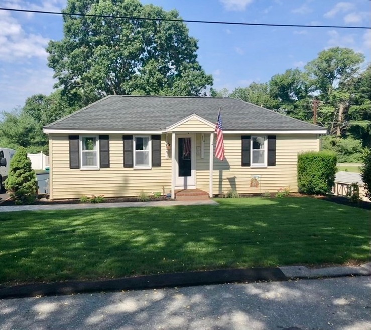 10 Wedgewood Ave, Billerica, MA 01821 - photo 1