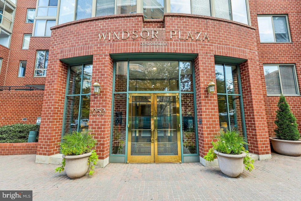 Windsor Plaza unit 1105, Arlington, VA 22201 - photo 1