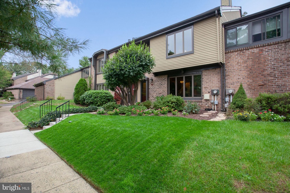 6 Garrison Place, Newtown, PA 18940 - photo 1