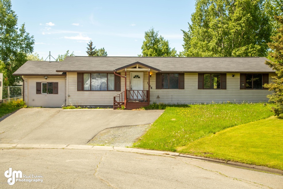 Exterior Front 8396-FULL