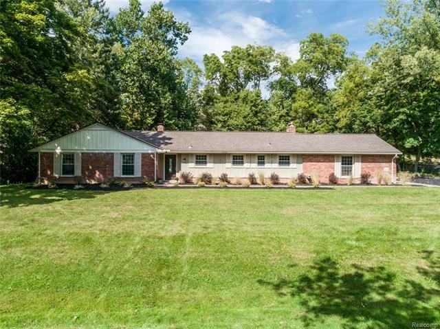 831 Hickory Heights Dr-large-022-7-831 Hickory Hei