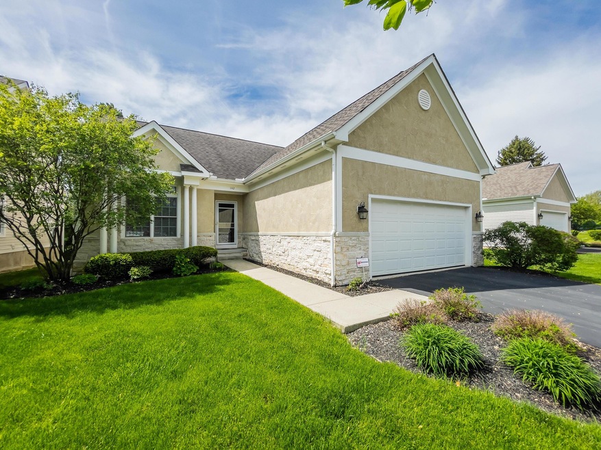 142 Creekside Green-1