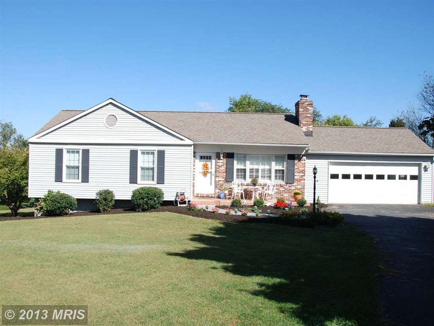 5174 Stone House Village Ct, Sykesville, MD 21784 - photo 1