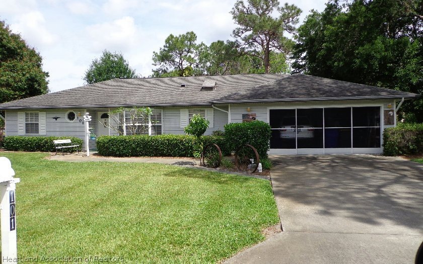 101 Dixie Ave, Lake Placid, FL 33852 - photo 1