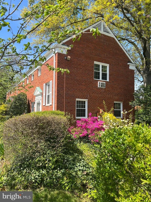 1601 Mount Eagle Place, Alexandria, VA 22302 - photo 1