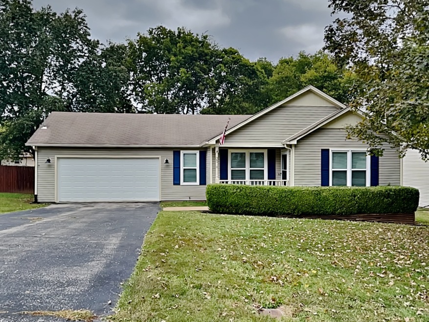 2018 Windsor Dr, Columbia, TN 38401 - photo 1