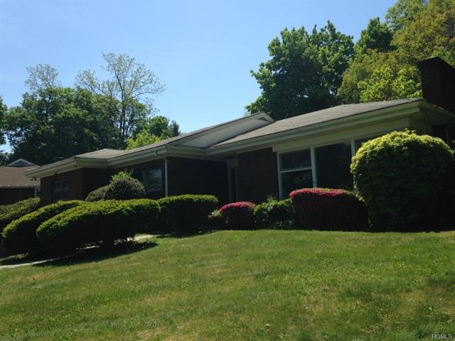 5 Balmville Rd, Newburgh, NY 12550 - photo 1