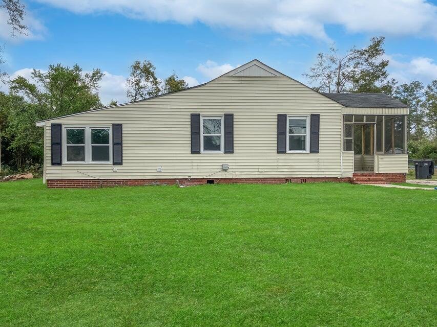 For Rent $1,250/month