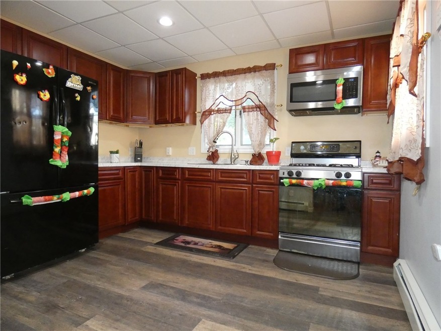 77 Fisk St, Providence, RI 02905 - photo 1