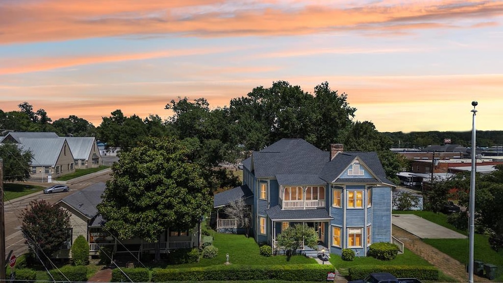 For Sale $499,000 • Co-Listing Agent