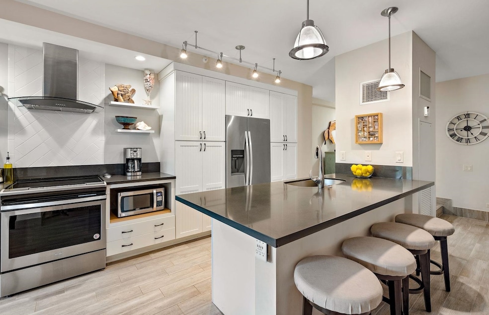 For Sale $1,995,000 • Co-Listing Agent