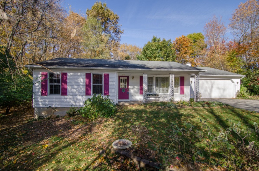 1305 Briar Rd Niles MI 49120-large-001-2