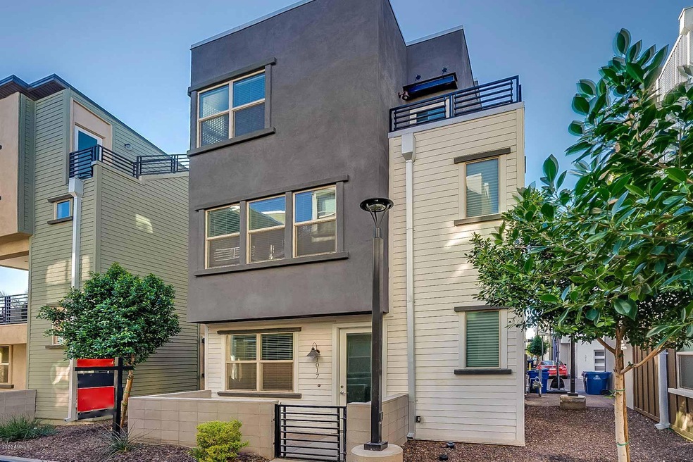 1106 E Weber #1017