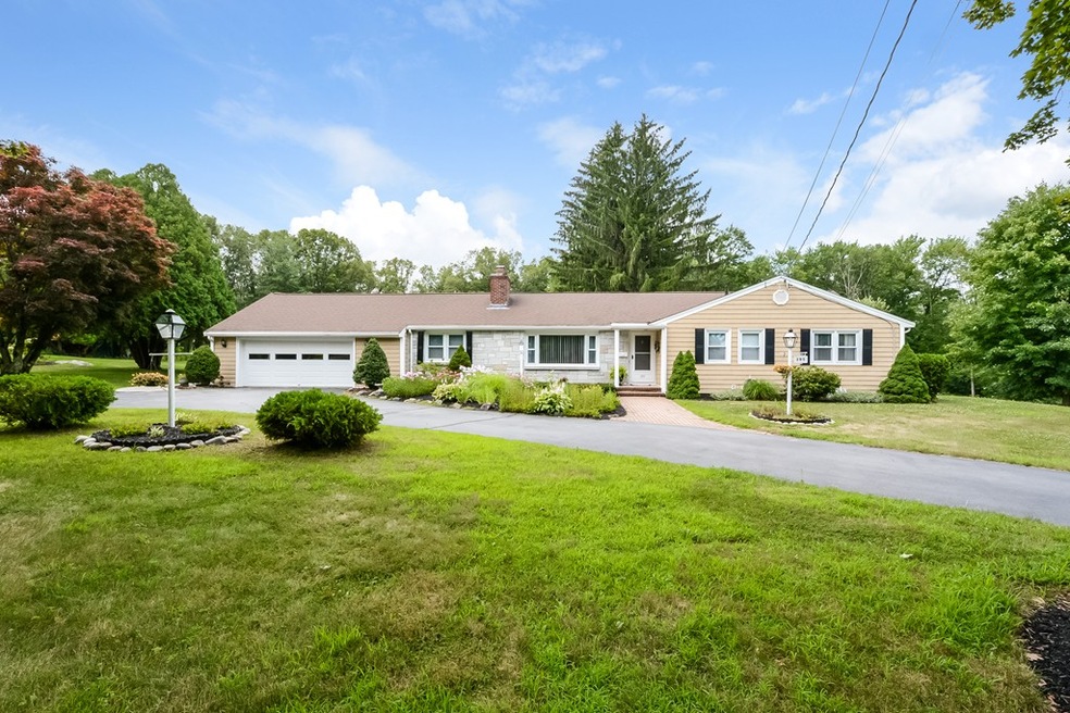 195 Chapin Rd, Hudson, MA 01749 - photo 1