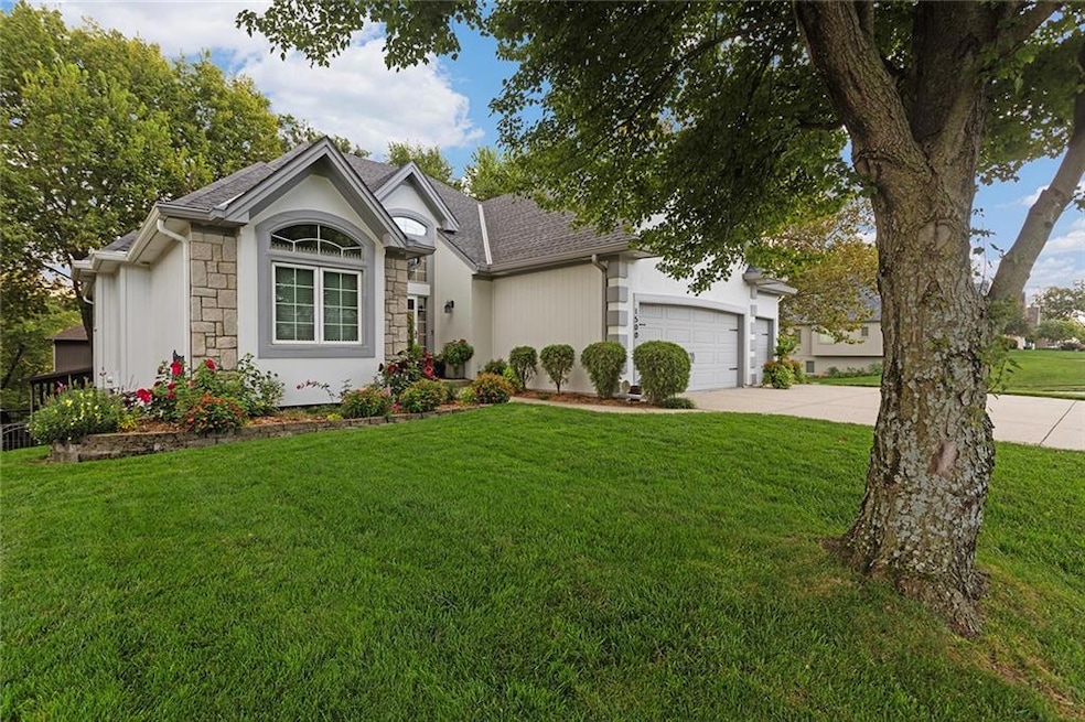 For Sale $519,750 • Co-Listing Agent