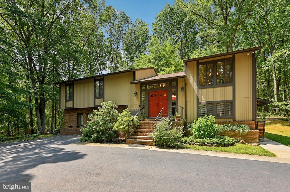 204 Arabian Ct, Gambrills, MD 21054 - photo 1