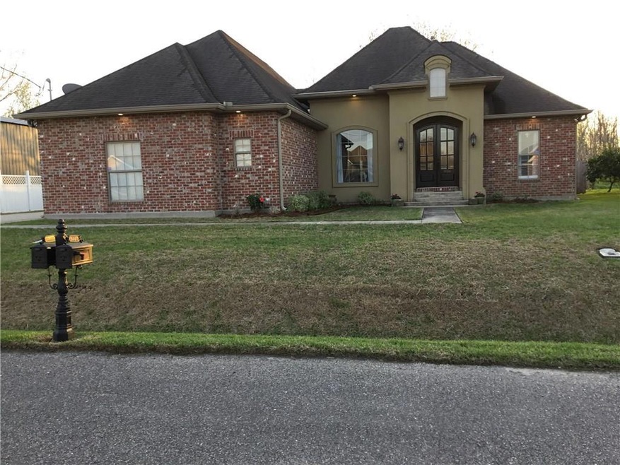 Beautiful, custom built home in Mimosa/Lakewood Sc