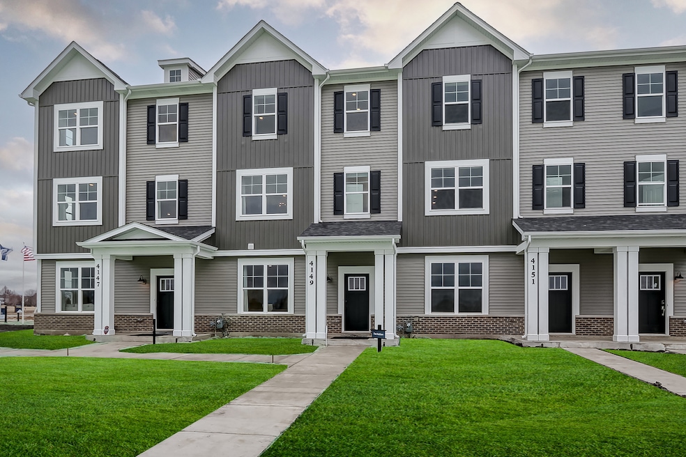 4515 Chelsea Manor Cir, Aurora, IL 60504 - photo 1