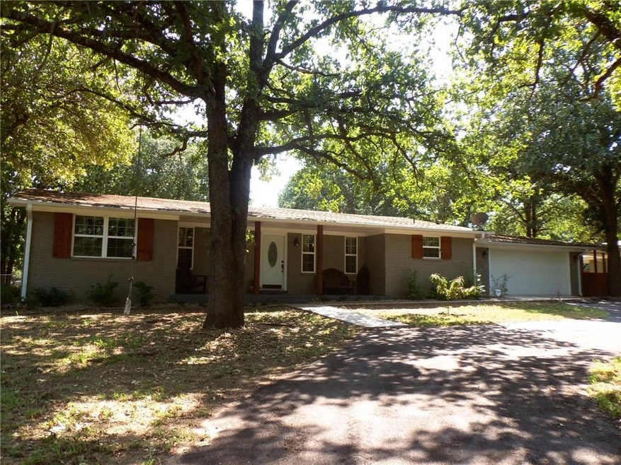 37855 E1113 Rd, Shawnee, OK 74804 - photo 1