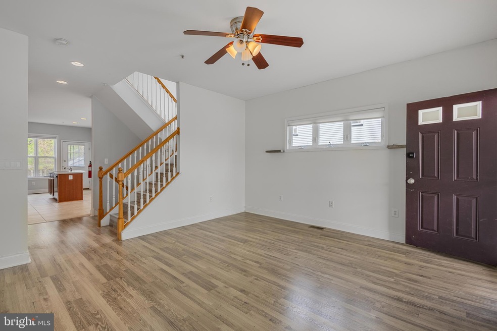 8 Mechanic St, Swedesboro, NJ 08085 - photo 1